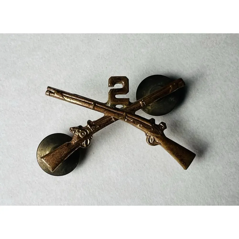 WWII US Army‎ 2nd Infantry Officer Collar Insignia